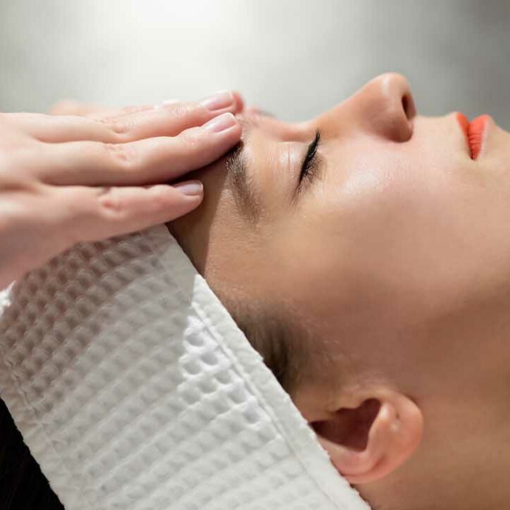 Tratamiento facial para pieles sensibles